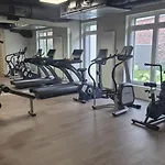 Towarowa Clock Apartment, Free Parking, Air-conditioning, Self Check-in 24h Apartmán