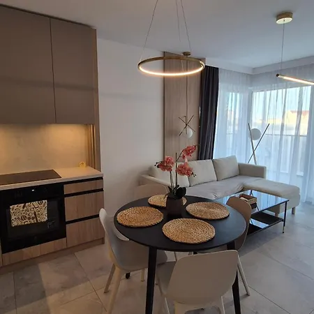 Towarowa Clock Apartment, Free Parking, Air-conditioning, Self Check-in 24h Poznań
