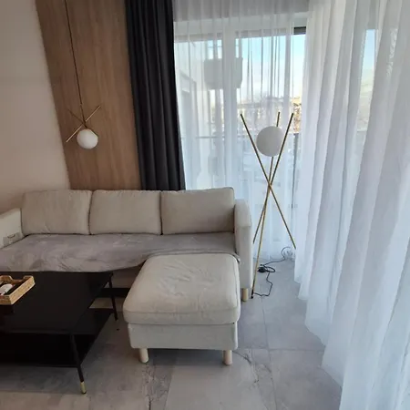 Towarowa Clock Apartment, Free Parking, Air-conditioning, Self Check-in 24h