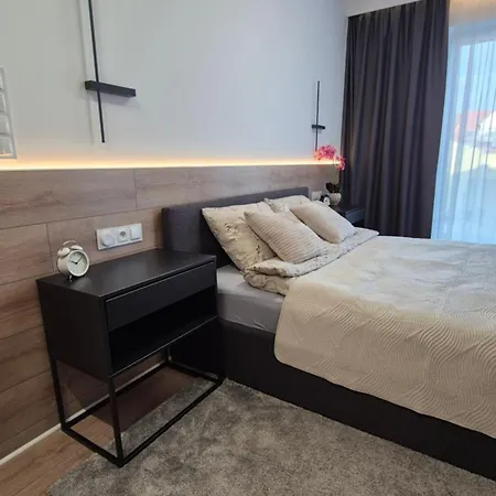 아파트 Towarowa Clock Apartment, Free Parking, Air-conditioning, Self Check-in 24h *