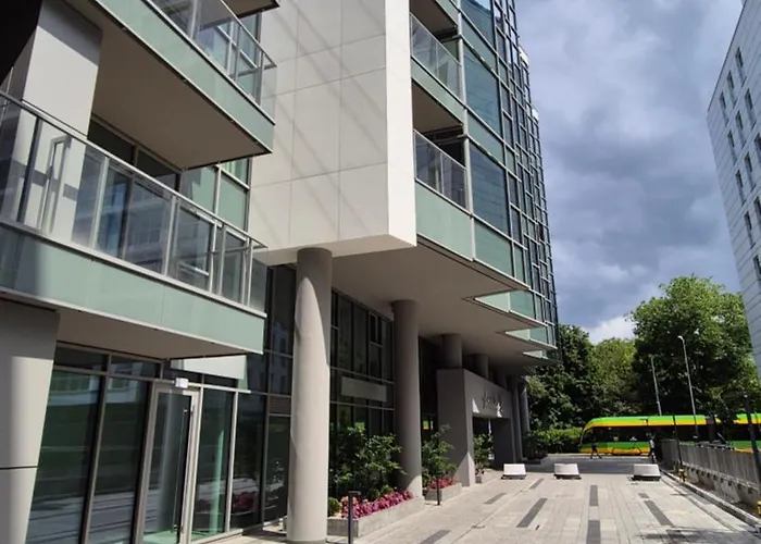 Apartament Towarowa Clock Apartment, Free Parking, Air-conditioning, Self Check-in 24h *