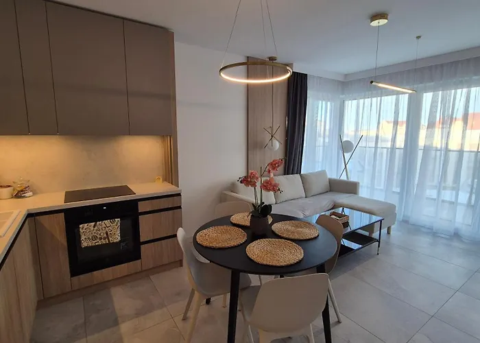 Towarowa Clock Apartment, Free Parking, Air-conditioning, Self Check-in 24h Poznań