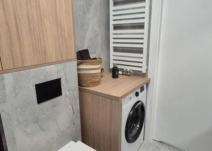 Апартаменти Towarowa Clock Apartment, Free Parking, Air-conditioning, Self Check-in 24h Познань